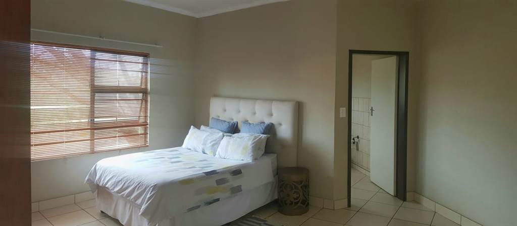 1 Bed Townhouse in Polokwane Central photo number 8