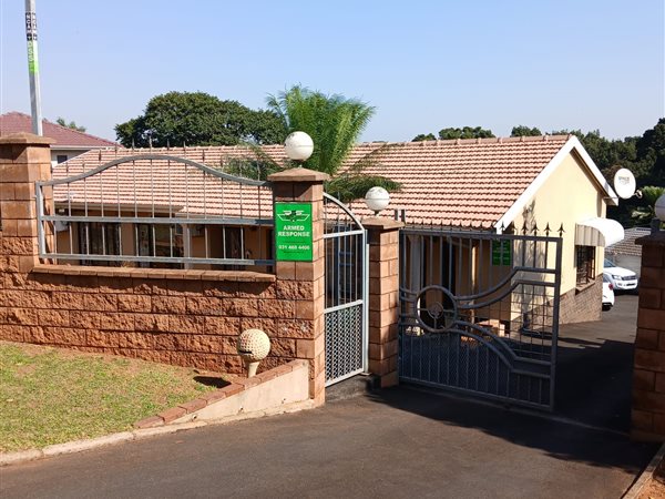 4 Bed House in Yellowwood Park