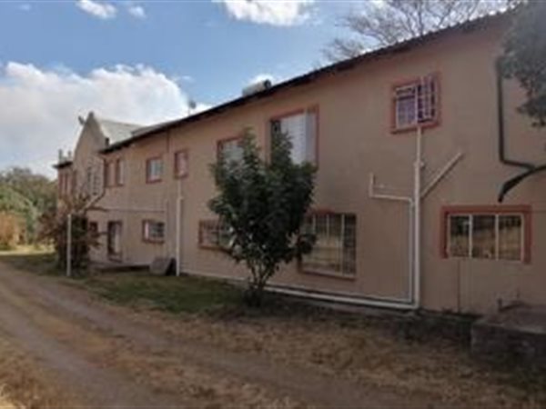 14 Bedroom House 14 Bedroom House