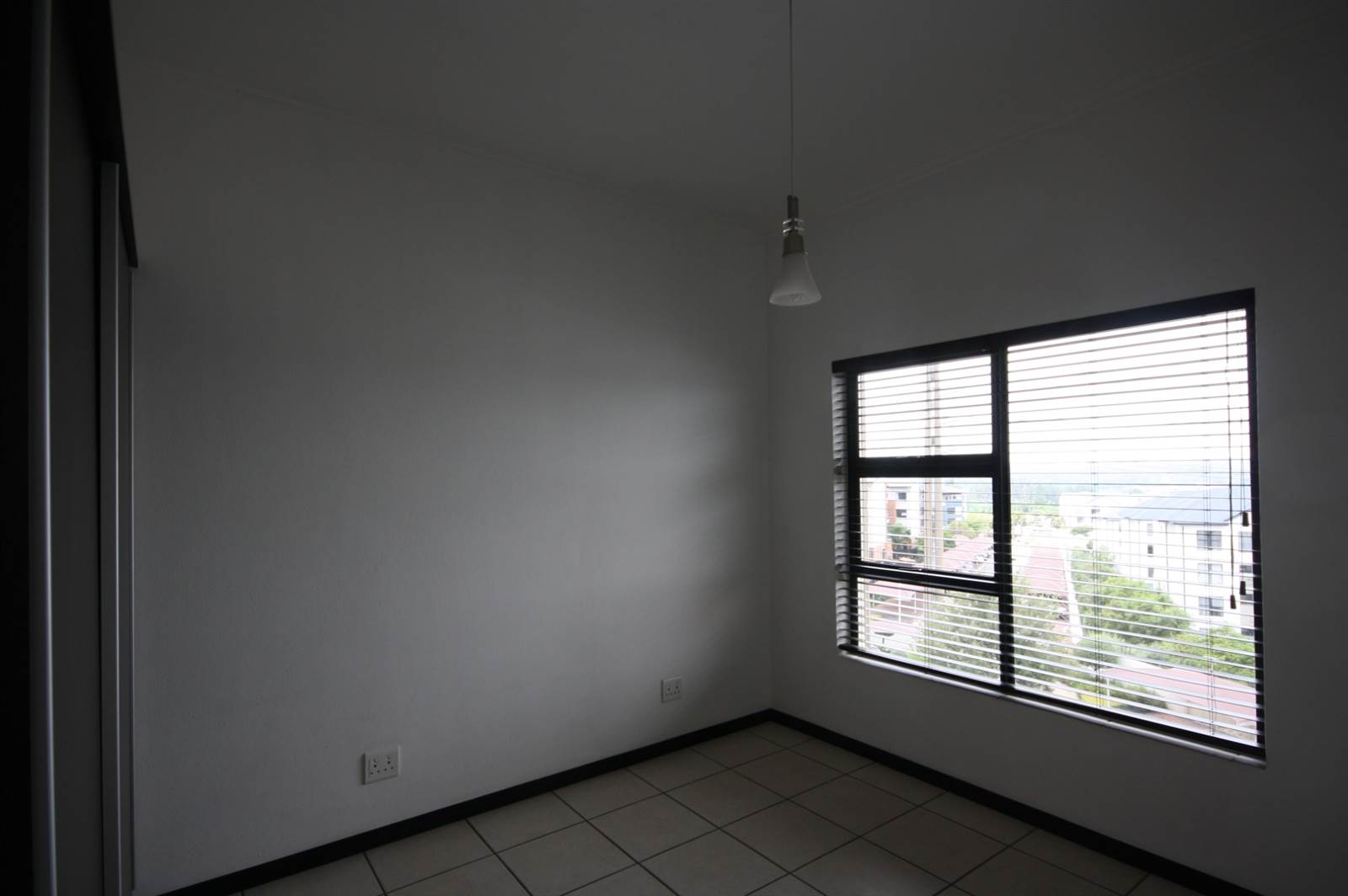2 Bed Apartment in Greenstone Gate photo number 9