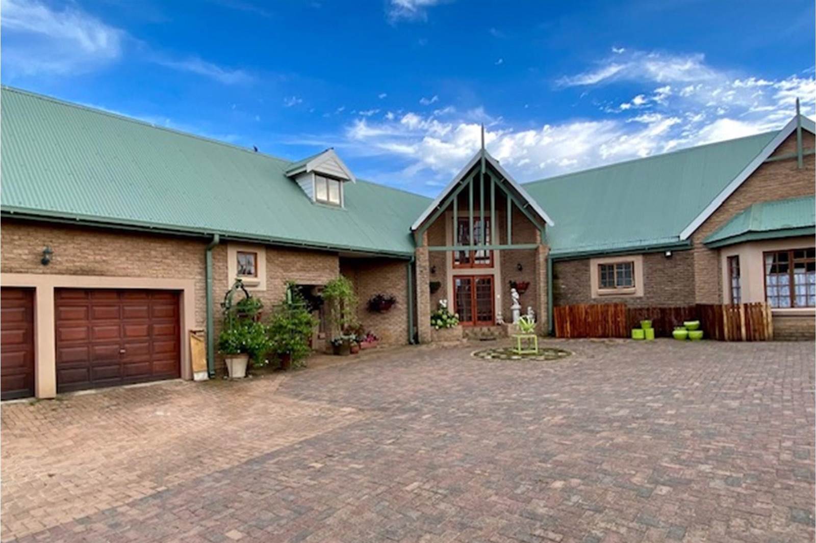4 Bed House in Clarens photo number 24