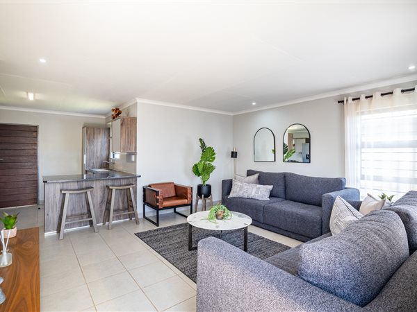 2 Bedroom House 2 Bedroom House