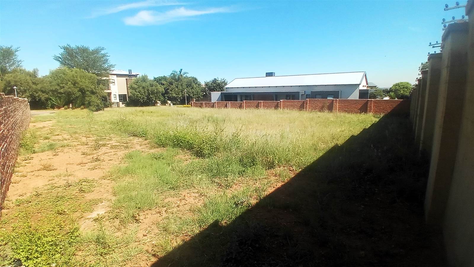 900 m² Land available in Copperleaf photo number 4