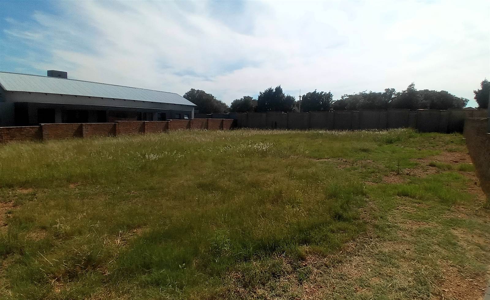 900 m² Land available in Copperleaf photo number 3