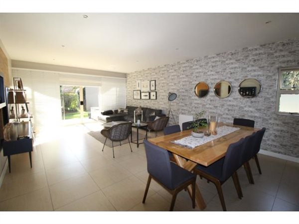 3 Bedroom Townhouse 3 Bedroom Townhouse