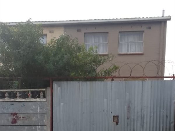 2 Bedroom Townhouse 2 Bedroom Townhouse