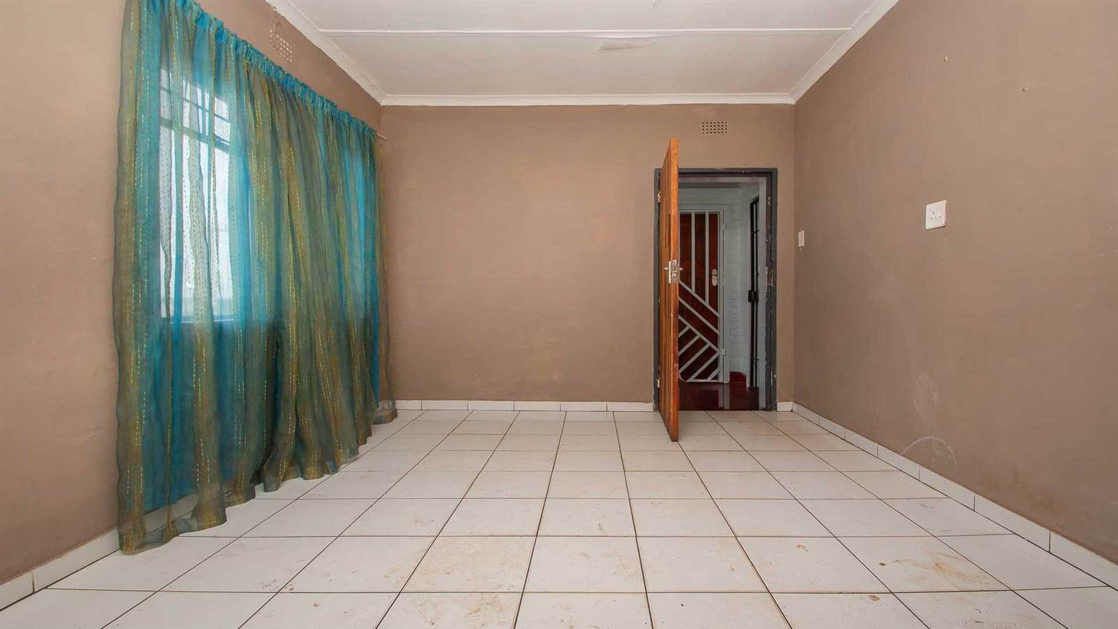 1 Bed Flat in Bosmont photo number 7