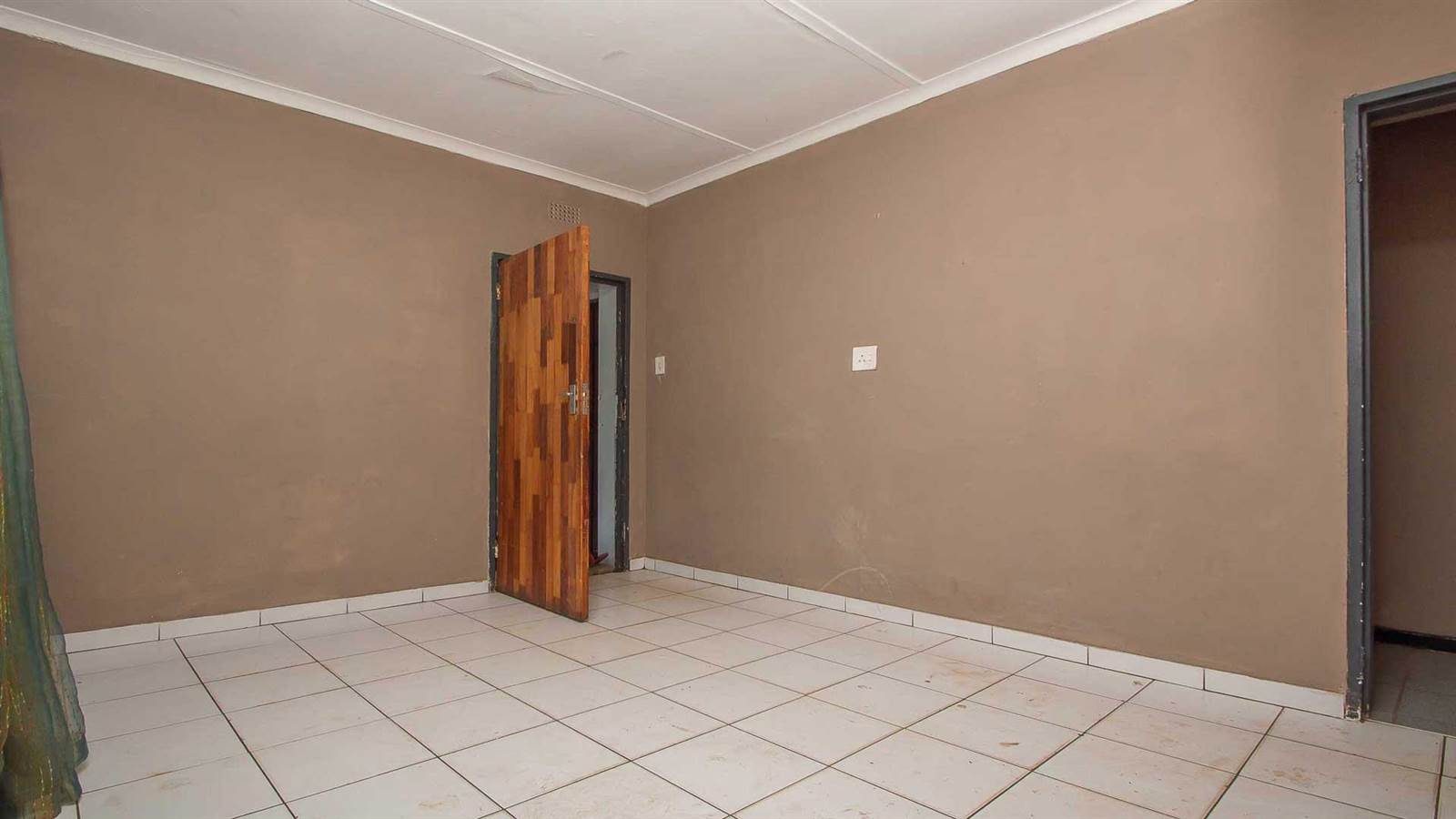 1 Bed Flat in Bosmont photo number 6