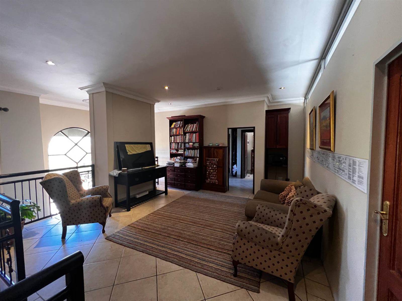 6 Bed House in Leeuwfontein Estate photo number 16