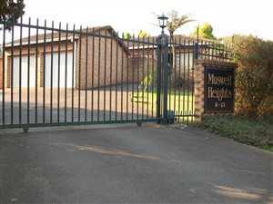 2 Bed Townhouse in Chase Valley Heights