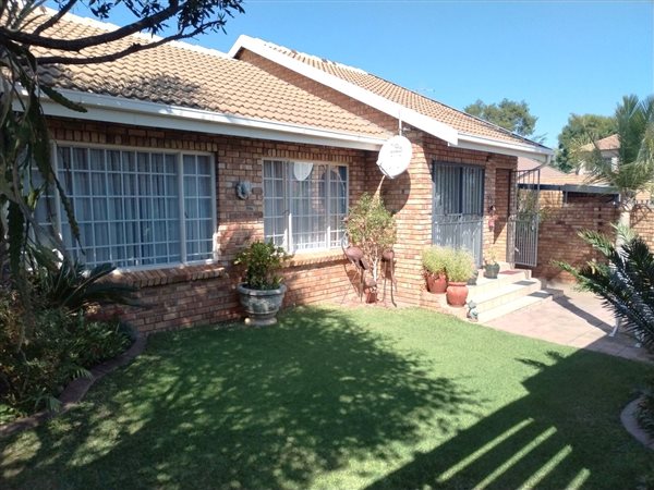 3 Bed House in Amberfield