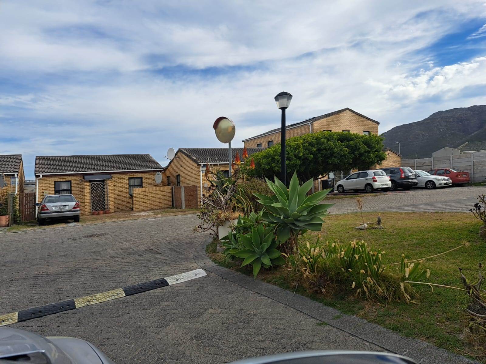 2 Bed House in Muizenberg photo number 12