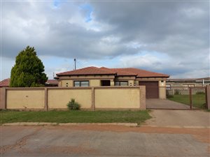 3 Bed House in Osizweni