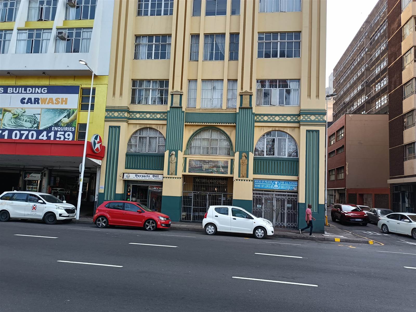 1.5 Bed House in Durban CBD photo number 1