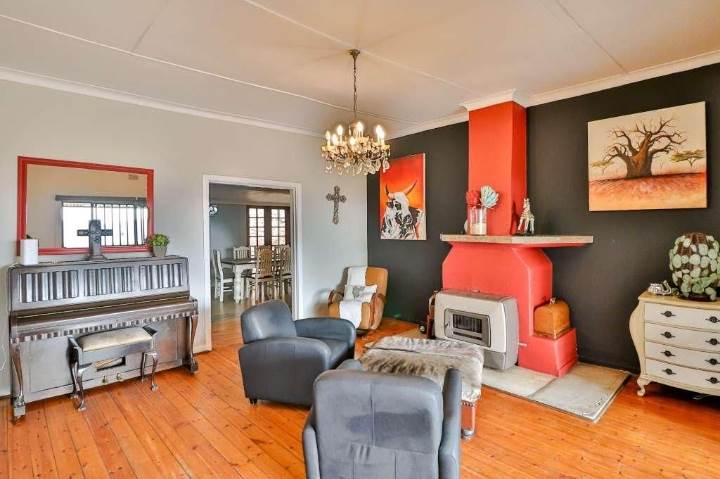 4 Bed House in Pretoria Gardens photo number 7
