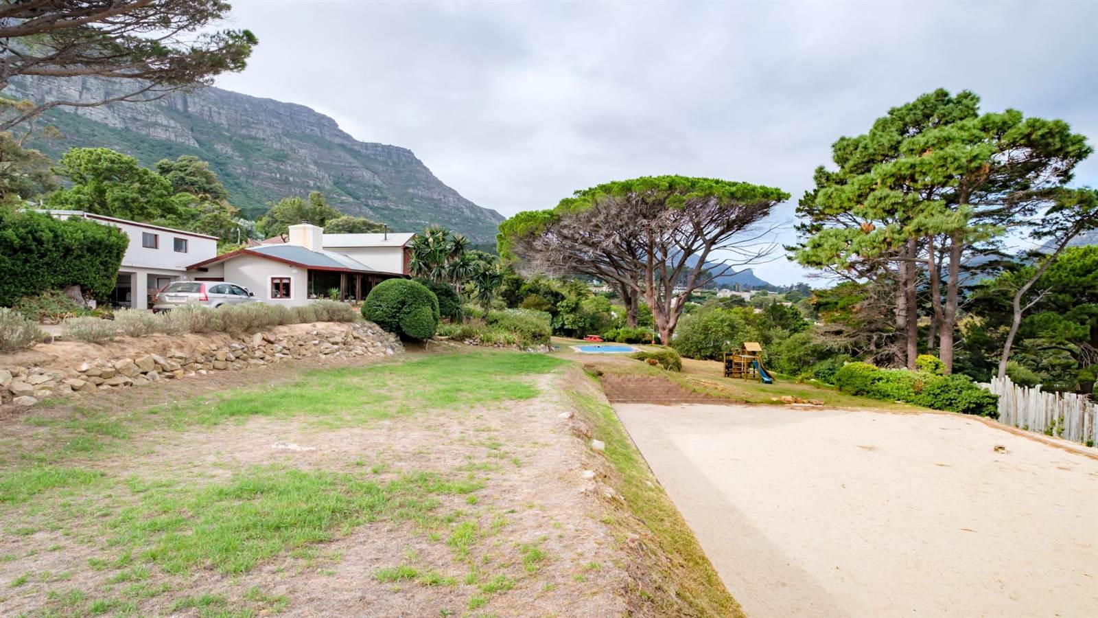 5 Bed House in Hout Bay and surrounds photo number 7