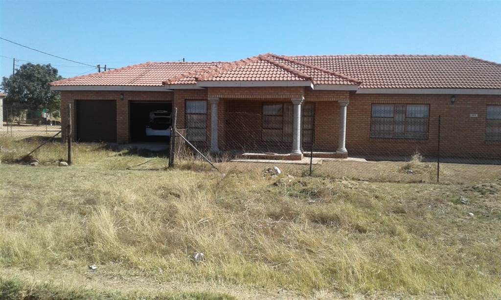 4 Bed House in Vlakfontein photo number 9