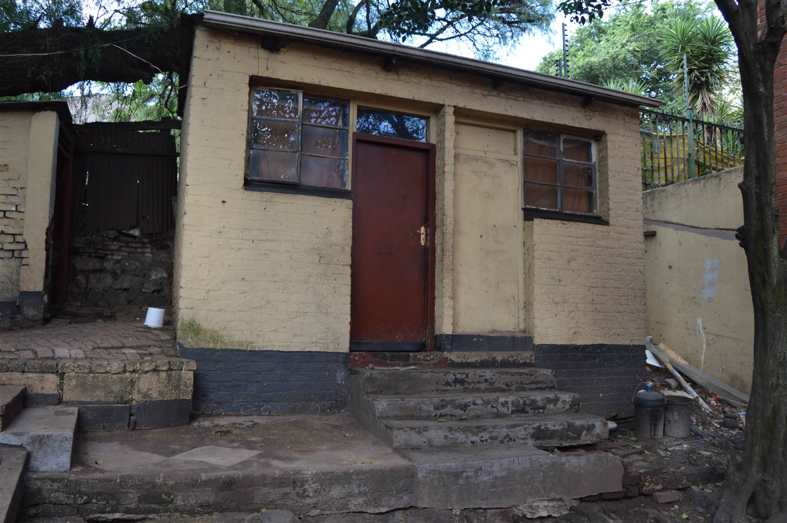 6 Bed Apartment in Yeoville photo number 6