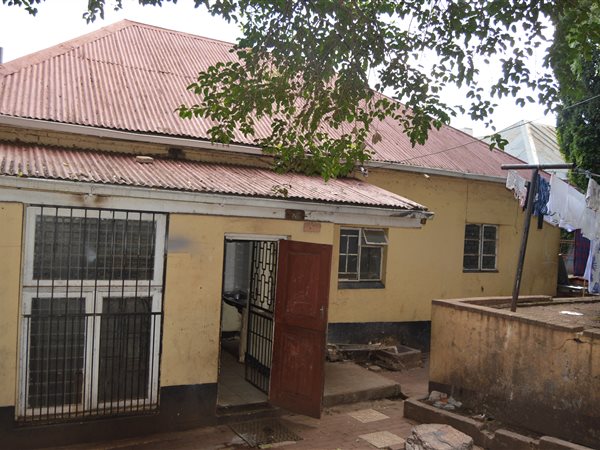 6 Bed Apartment in Yeoville