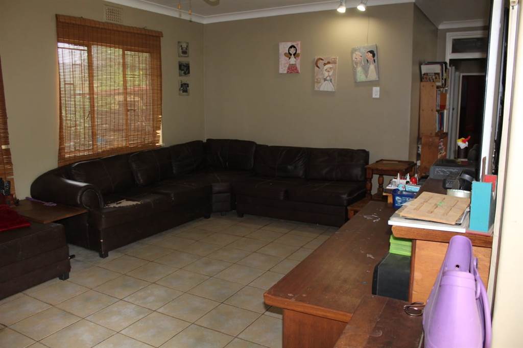 3 Bed House in Protea Park photo number 12