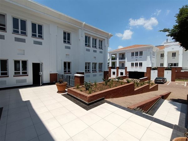 162  m² Commercial space in Bryanston