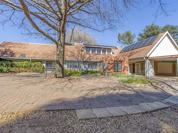 3 Bedroom House 3 Bedroom House