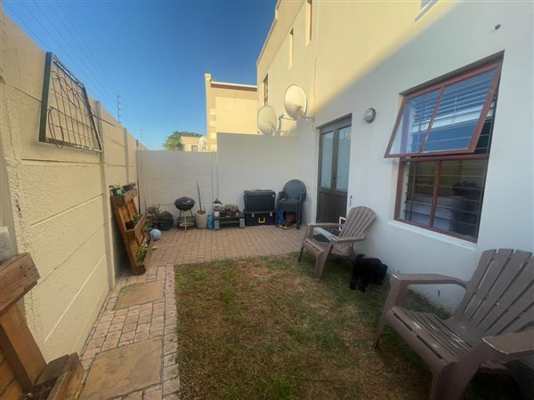 2 Bedroom Duplex 2 Bedroom Duplex