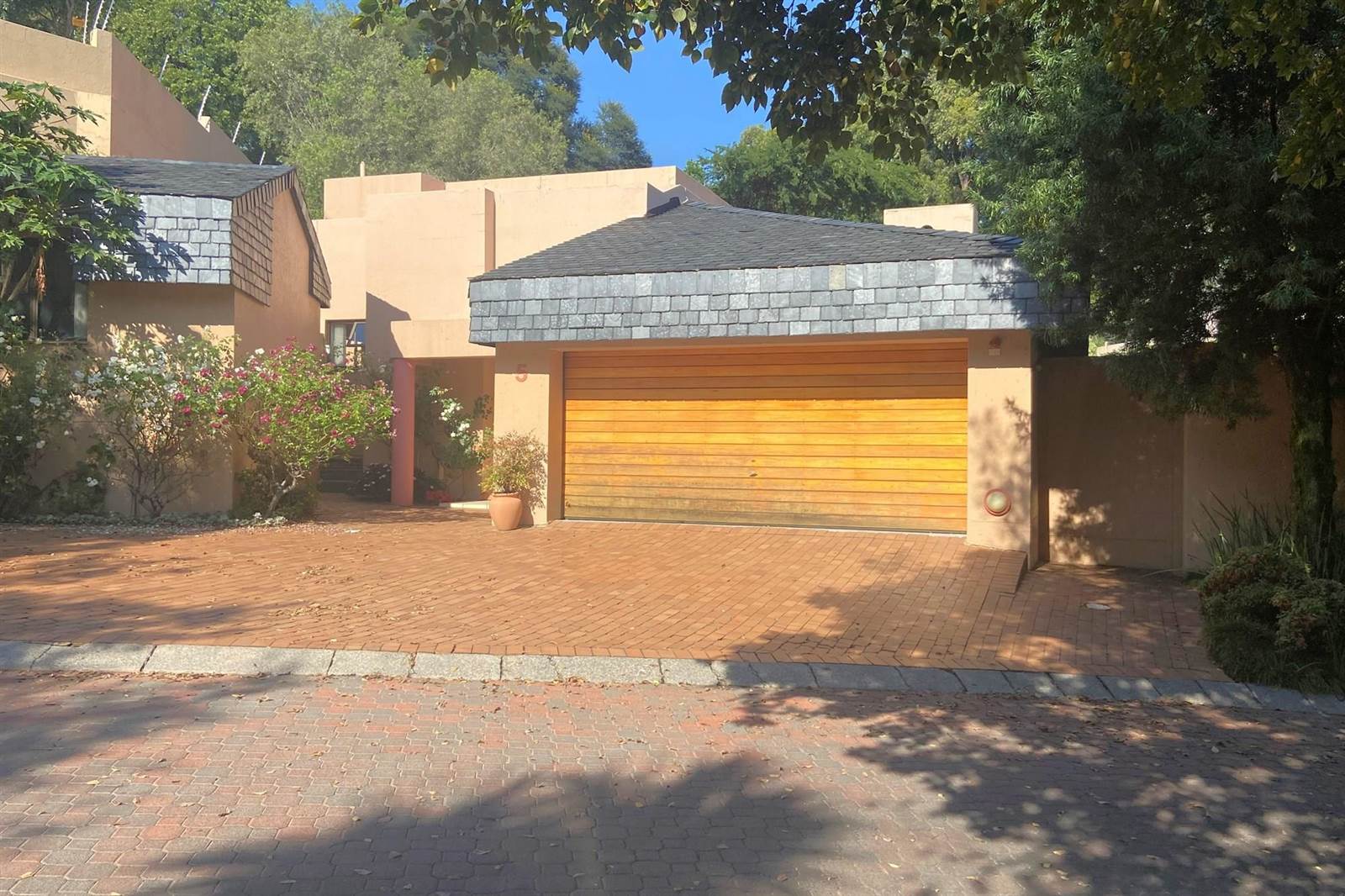 3 Bed House in Parktown photo number 3
