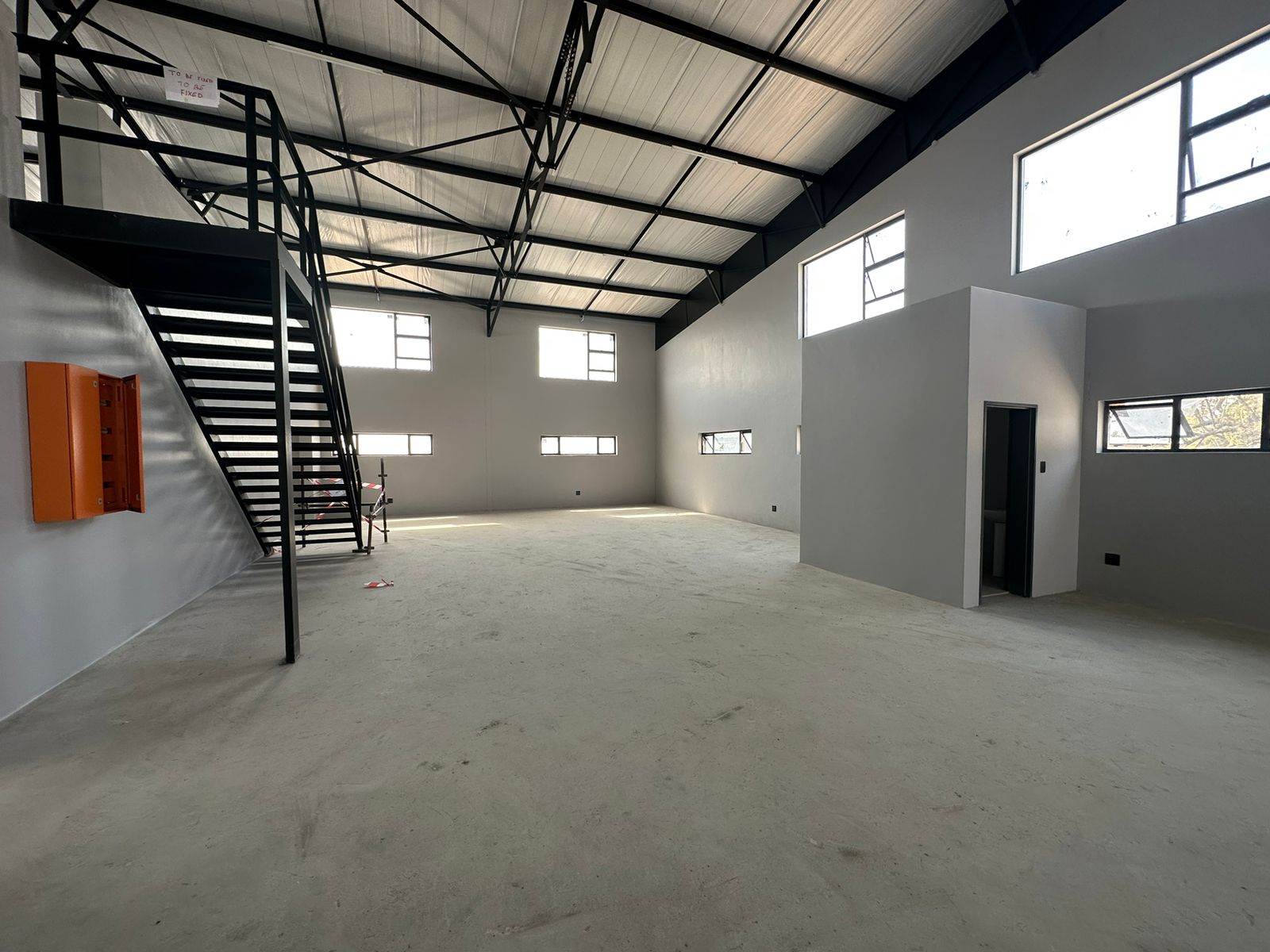 594  m² Commercial space in Waterval East photo number 3