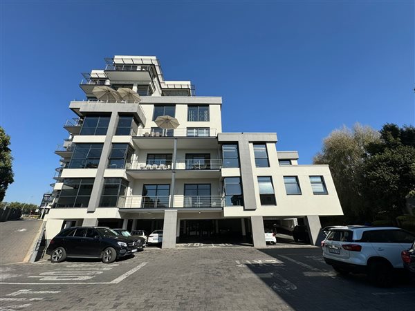 292  m² Commercial space