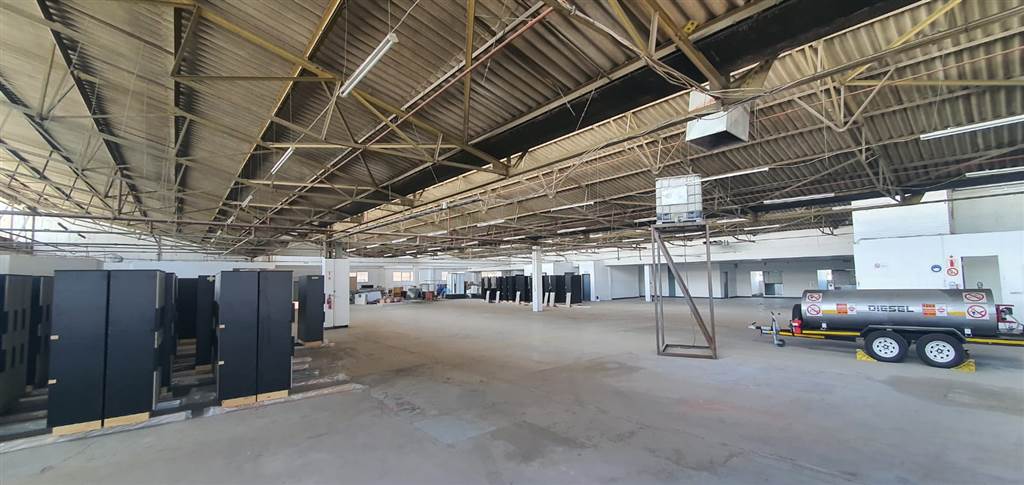 1800  m² Industrial space in Steeledale photo number 6
