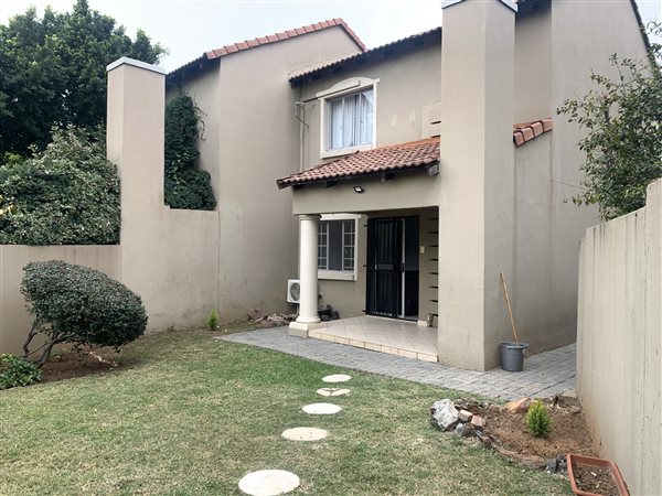 2 Bedroom Duplex 2 Bedroom Duplex