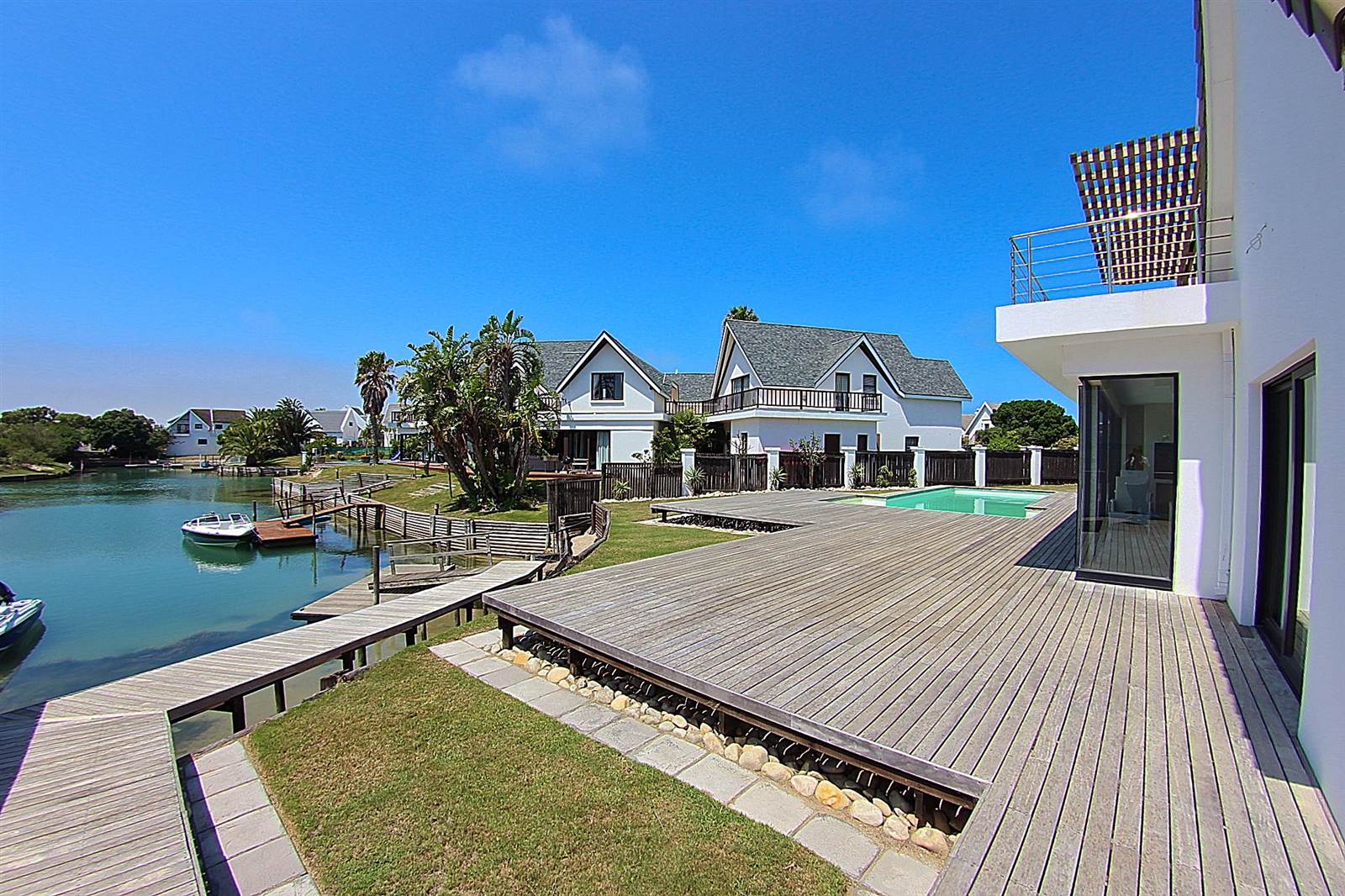 7 Bed House in St Francis Bay photo number 2