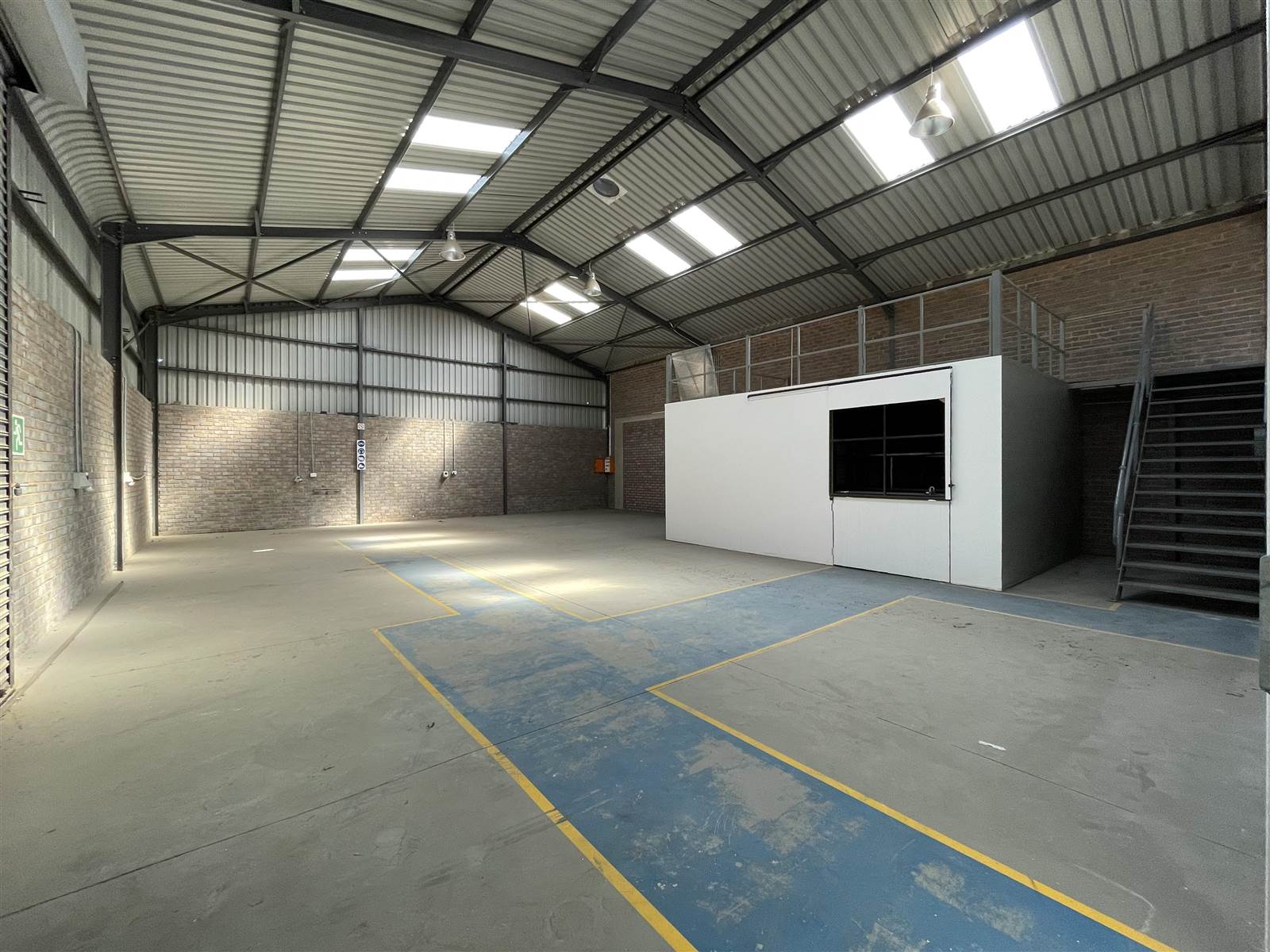 300  m² Industrial space in Anderbolt photo number 5