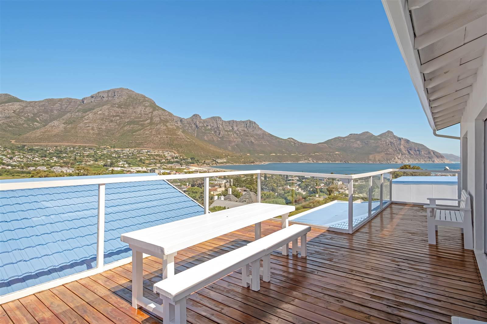 6 Bed House in Hout Bay and surrounds photo number 19