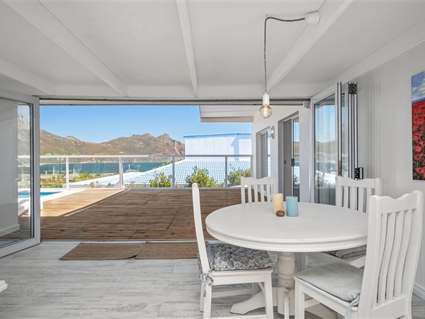 6 Bed House in Hout Bay and surrounds