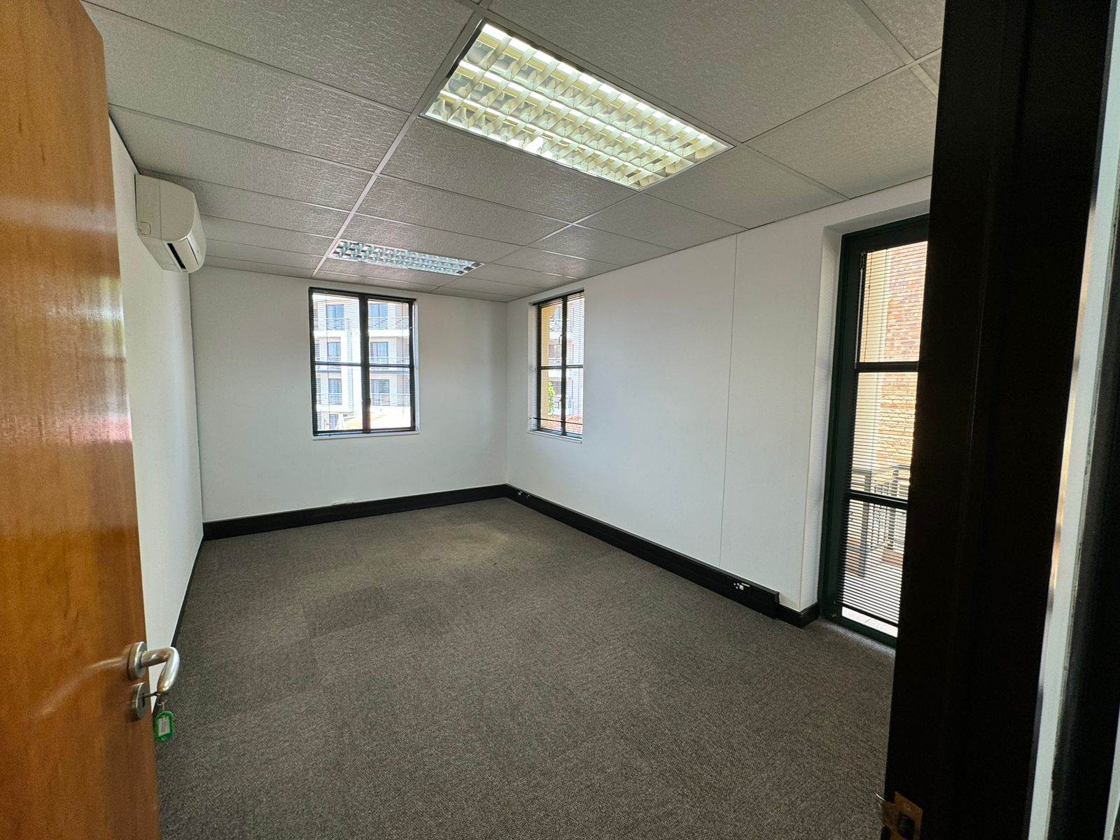 284  m² Commercial space in Morningside photo number 22