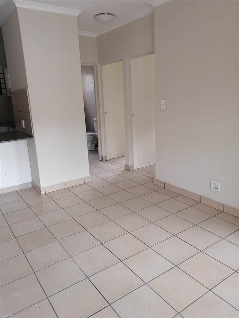 3 Bed Apartment in Westville photo number 25
