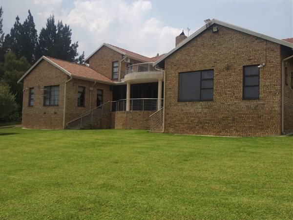 9 m² Farm in Bloemfontein Farms
