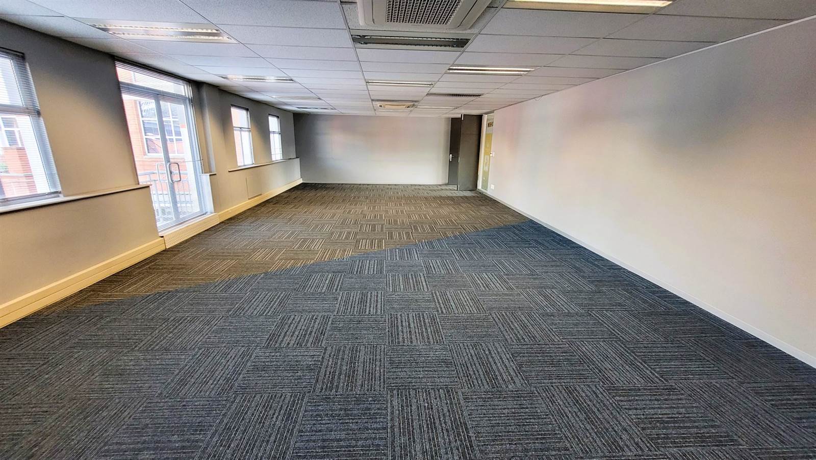 750  m² Office Space in Menlyn photo number 8