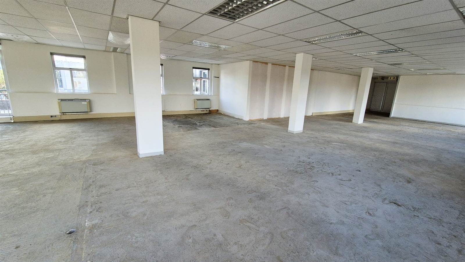 750  m² Office Space in Menlyn photo number 13
