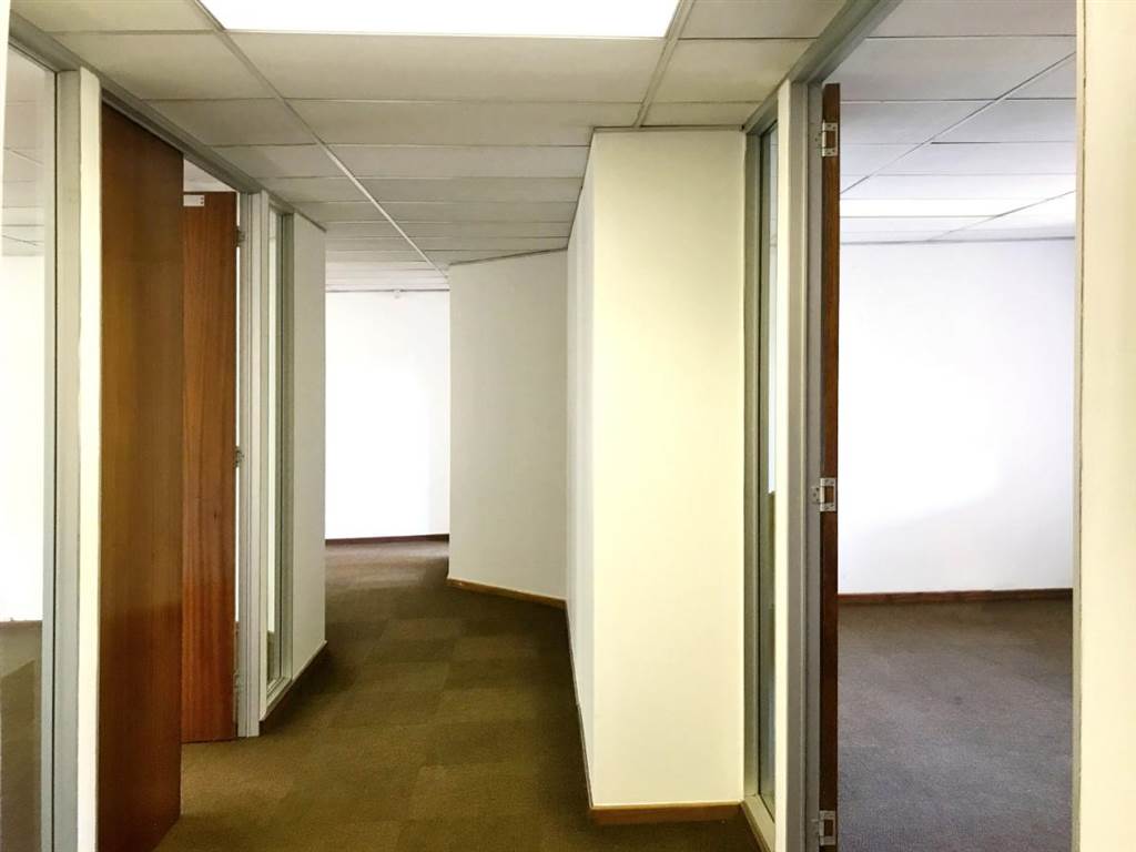 164  m² Office Space in Bedfordview photo number 5