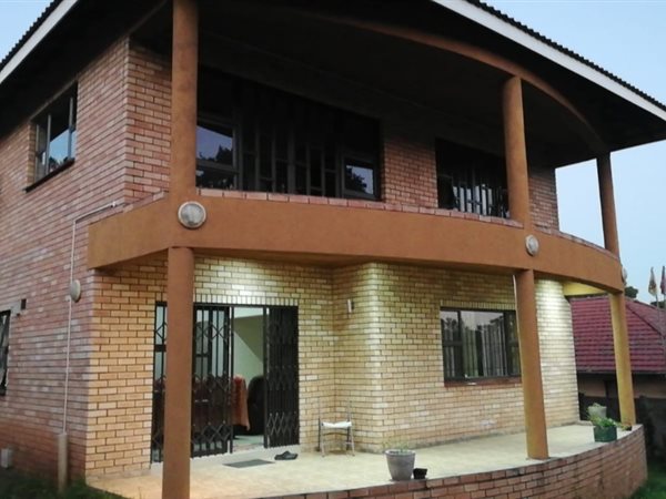 4 Bed House in Woodlands