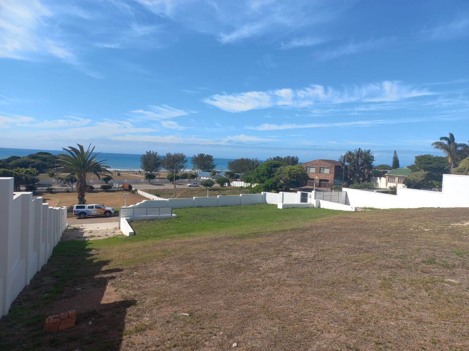 1393 m² Land available in Jeffreys Bay photo number 2