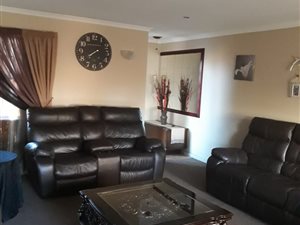 Townhouse in Vanderbijlpark Central