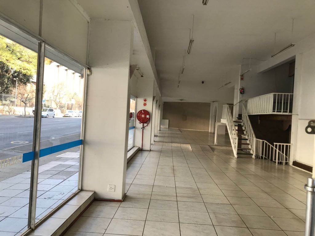 893  m² Commercial space in Pretoria Central photo number 2