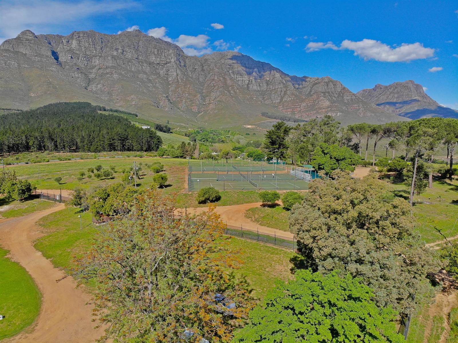 1166 m² Land available in Paradyskloof photo number 2