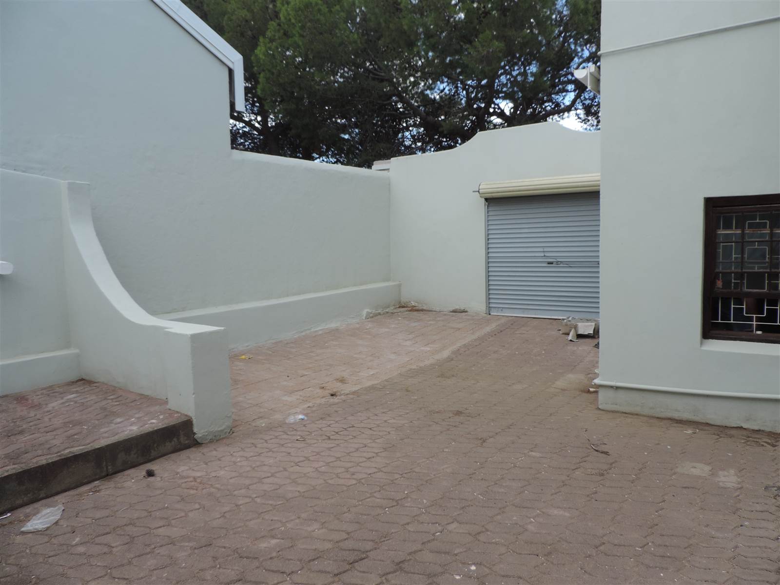 110  m² Commercial space in Cradock photo number 9