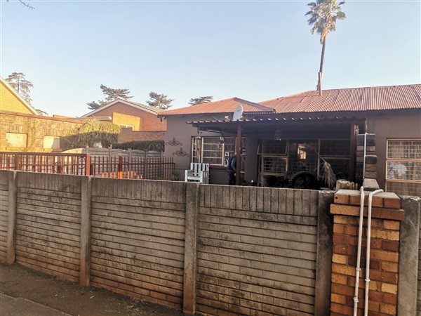 10 Bed House in Strubenvale