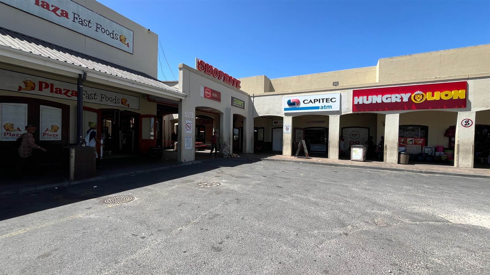 150  m² Commercial space in Somerset West Central photo number 6